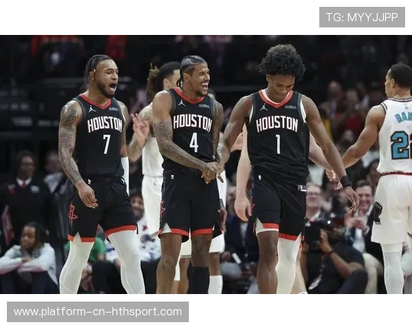 火箭教练组获联盟赞：一支崭新战队的崛起之路