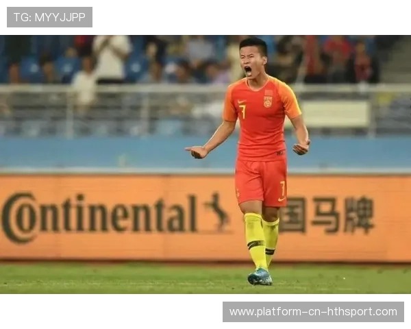 大连英博林良铭点球破门，锁定胜利